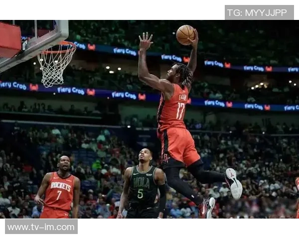 奎因在比赛中展现出色状态25年13号秀12投8中斩获17分5篮板7助攻2抢断